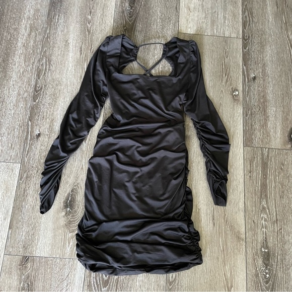 Amazon Lace Up Backless Ruched Bodycon Dress Dresses 
Black Size Medium - Picture 5 of 11